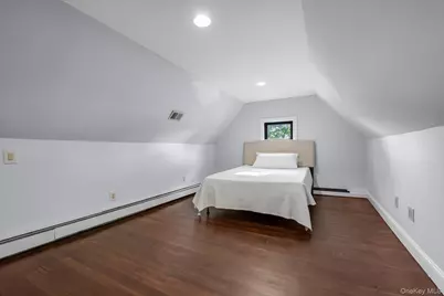 15 Parkwold Drive W, Valley Stream, NY 11580 - Photo 16