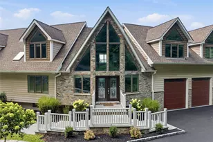 39 Julia Ct, Mahopac, NY 10541 - Photo 2