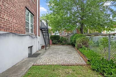 2745 Woodhull Avenue, Bronx, NY 10469 - Photo 6