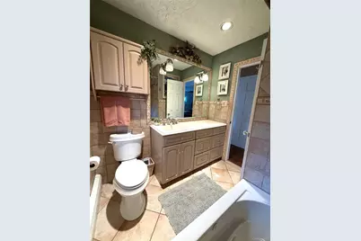 263 Charles Avenue, Massapequa Park, NY 11762 - Photo 32