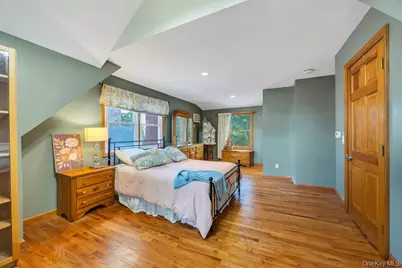 263 Charles Avenue, Massapequa Park, NY 11762 - Photo 38