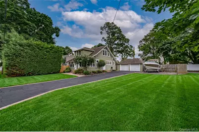116 Railroad Avenue, Saint James, NY 11780 - Photo 2