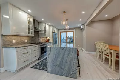 116 Railroad Avenue, Saint James, NY 11780 - Photo 6
