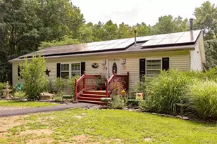 142 Mill St, Wallkill, NY 12589 - Photo 2