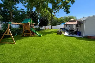 65 Biscayne Dr, Selden, NY 11784 - Photo 16