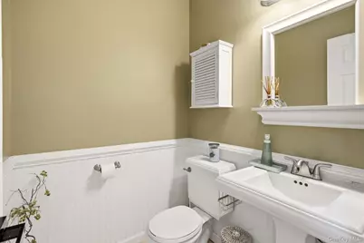 4 Patricks Way, Saint James, NY 11780 - Photo 22