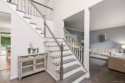 4 Patricks Way, Saint James, NY 11780 - Photo 10