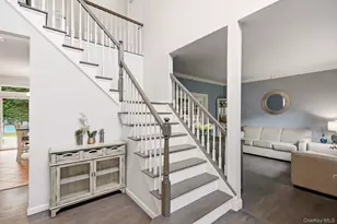 4 Patricks Way, Saint James, NY 11780 - Photo 10