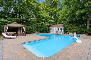4 Patricks Way, Saint James, NY 11780 - Photo 4