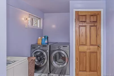 10752 Remington Street, Jamaica, NY 11435 - Photo 28