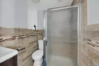 227 Calhoun Avenue, Bronx, NY 10465 - Photo 16