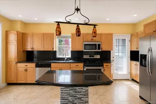 227 Calhoun Ave, Bronx, NY 10465 - Photo 2