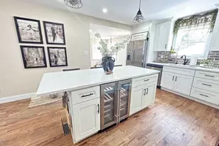 32 Morris Ave, Patchogue, NY 11772 - Photo 2