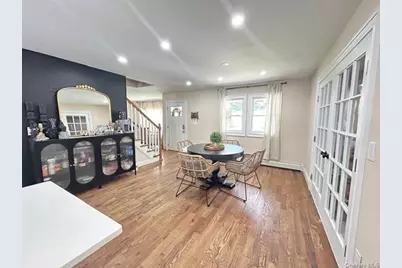 32 Morris Avenue, Patchogue, NY 11772 - Photo 16