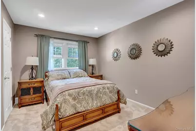 24 Fox Road, East Setauket, NY 11733 - Photo 28