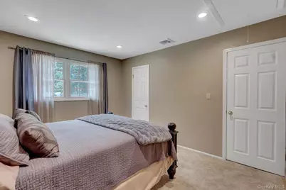 24 Fox Road, East Setauket, NY 11733 - Photo 30