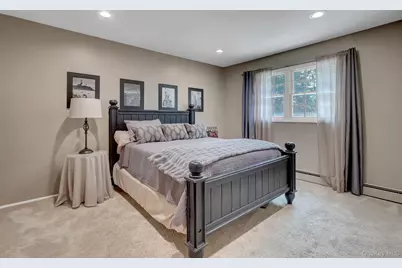 24 Fox Road, East Setauket, NY 11733 - Photo 30