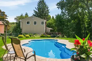 3 Pheasant Pl, Carmel, NY 10512 - Photo 2