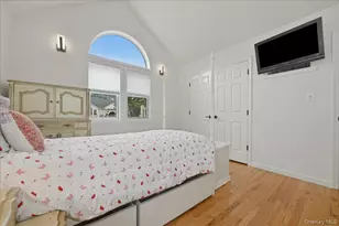 7 Laurel Ln, Old Westbury, NY 11568 - Photo 32