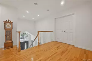 7 Laurel Ln, Old Westbury, NY 11568 - Photo 24