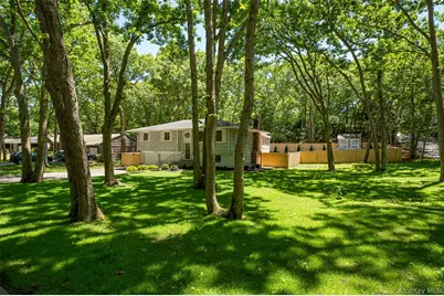 26 Valleywood Road, Commack, NY 11725 - Photo 2
