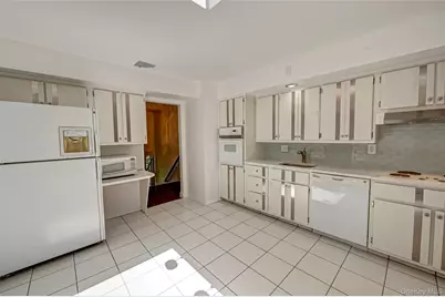26 Valleywood Road, Commack, NY 11725 - Photo 6