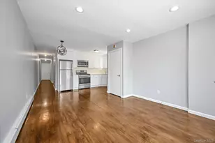20-13 124th St, College Point, NY 11356 - Photo 4