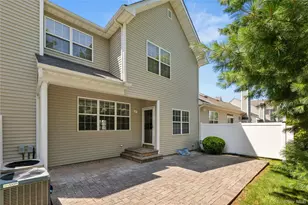 54 Meadow Pond Cir, Miller Place, NY 11764 - Photo 20