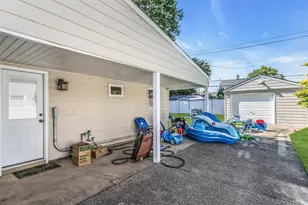 51 Butternut Ln, Levittown, NY 11756 - Photo 14