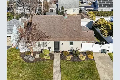 51 Butternut Lane, Levittown, NY 11756 - Photo 16
