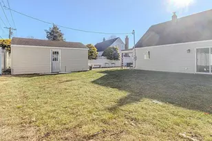 51 Butternut Ln, Levittown, NY 11756 - Photo 18