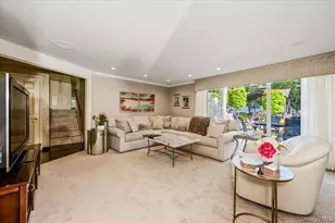6 Geoffrey Ln, Hewlett, NY 11557 - Photo 32