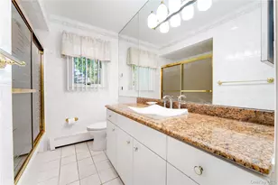 14 Beech Ct, Malverne, NY 11565 - Photo 12