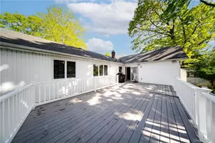 14 Beech Ct, Malverne, NY 11565 - Photo 20