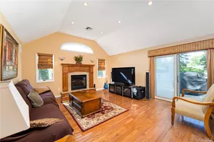 14 Beech Ct, Malverne, NY 11565 - Photo 10
