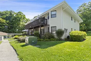 39 Sussex Dr, Yorktown Heights, NY 10598 - Photo 40