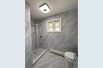 40 S Corona Avenue #2ND FLOOR, Valley Stream, NY 11580 - Photo 4