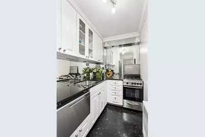 153 E 57th Street #10D, New York, NY 10022 - Photo 10