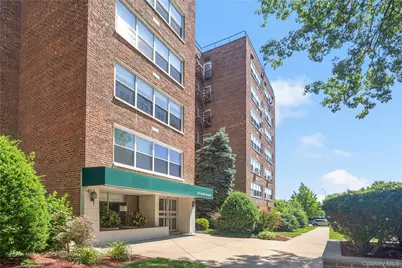 211-65 23rd Avenue #5E, Bayside, NY 11360 - Photo 2