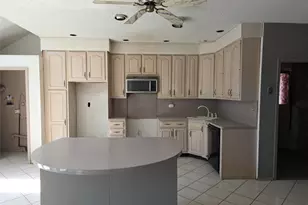 39 Kent Rd, Island Park, NY 11558 - Photo 10