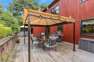 20 Debragga Ave, East Moriches, NY 11940 - Photo 6