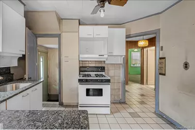 125 Sterling Road, Elmont, NY 11003 - Photo 6