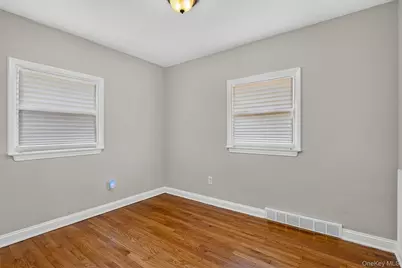 6 Broad Street, New Windsor, NY 12553 - Photo 10