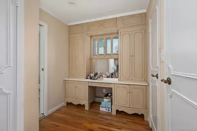 15 Huber Court, Rockville Centre, NY 11570 - Photo 20