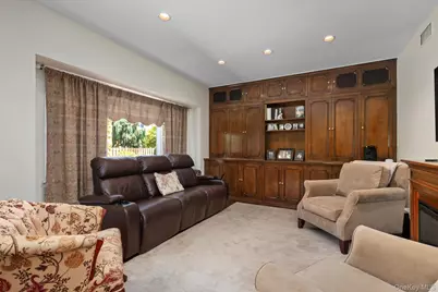 15 Huber Court, Rockville Centre, NY 11570 - Photo 14