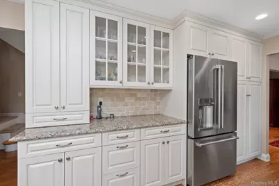 15 Huber Court, Rockville Centre, NY 11570 - Photo 10