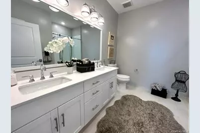 75 E Hoffman Avenue #4077, Lindenhurst, NY 11757 - Photo 16
