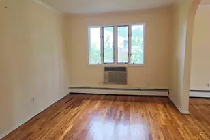 4 Broadfield Pl, Glen Cove, NY 11542 - Photo 8
