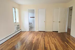 4 Broadfield Pl, Glen Cove, NY 11542 - Photo 12