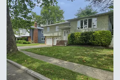 4 Broadfield Place, Glen Cove, NY 11542 - Photo 2